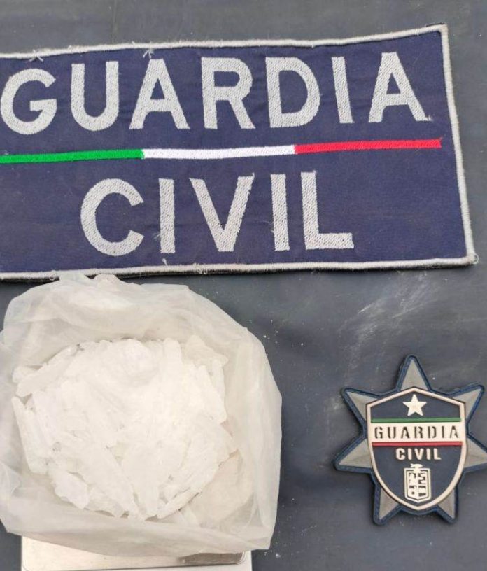 Detienen a hombre en posesión de metanfetamina en Morelia
