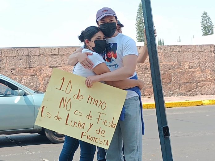 Madres salen a marchar por sus hijos desaparecidos en Morelia