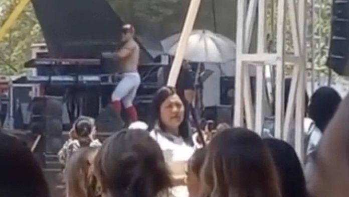 Celebran el Día de las Madres con show de strippers en Oaxaca