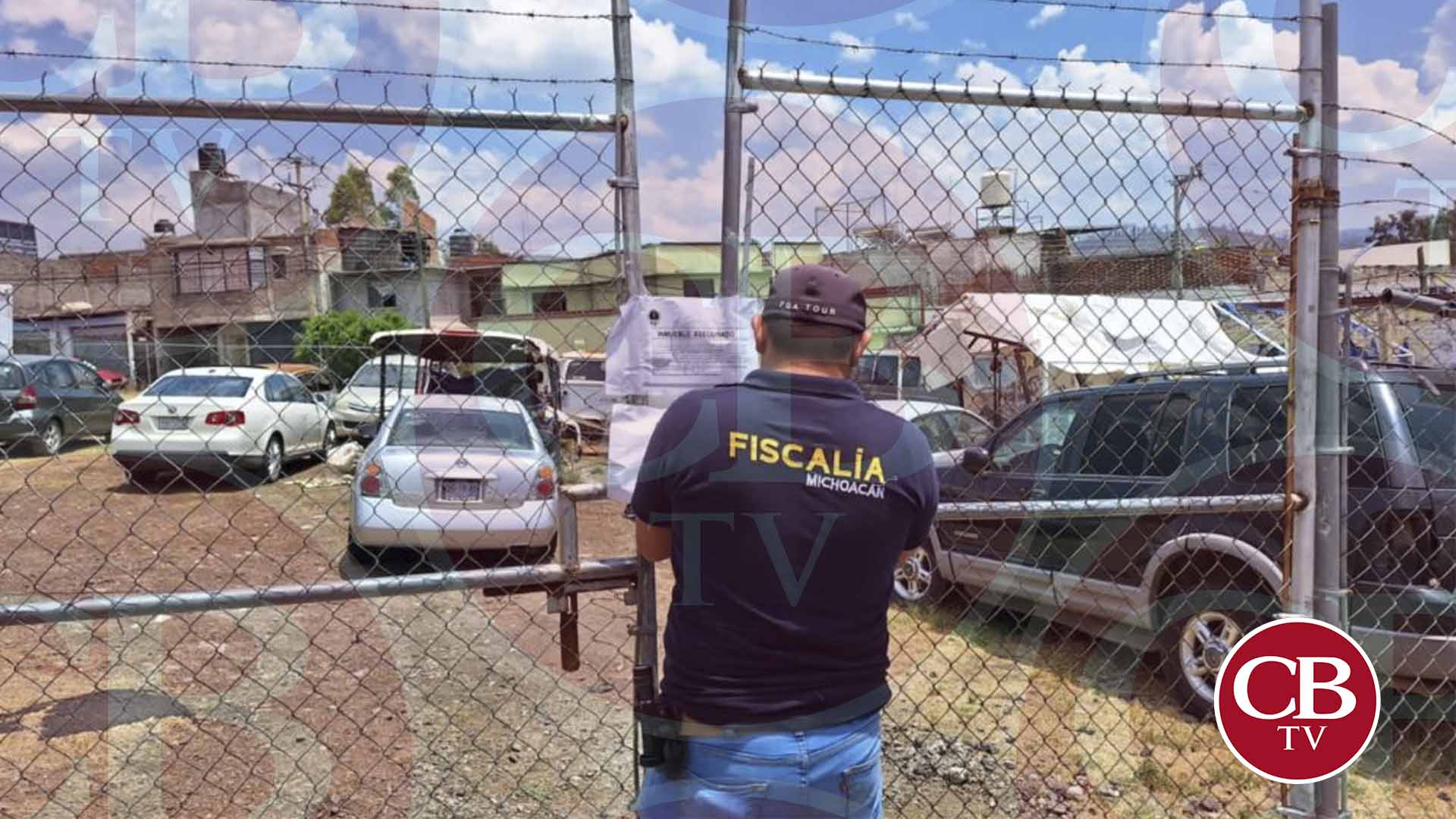 FGE arresta a dos personas con auto robado y droga, en Morelia FGE arresta a dos personas con auto robado y droga, en Morelia