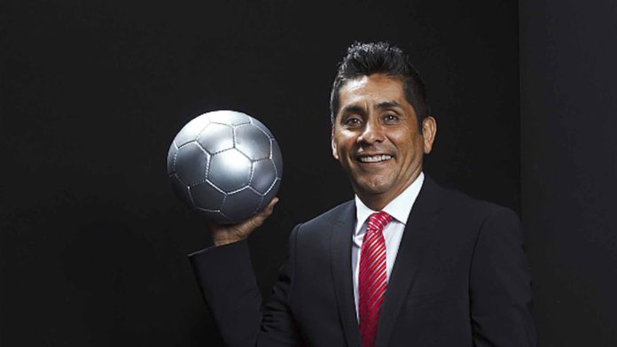 Jorge Campos será reconocido con doctorado Honoris Causa