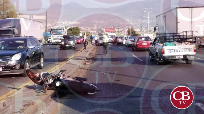 Motociclista queda muerto en el libramiento de Morelia