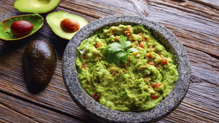 Reconocen al guacamole como una de las mejores salsas en todo el mundo