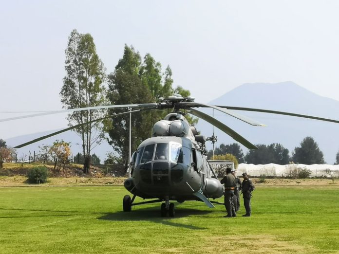 ¡Al rescate! Marina envía helicóptero para combatir incendio en el cerro de La Beata: Cofom