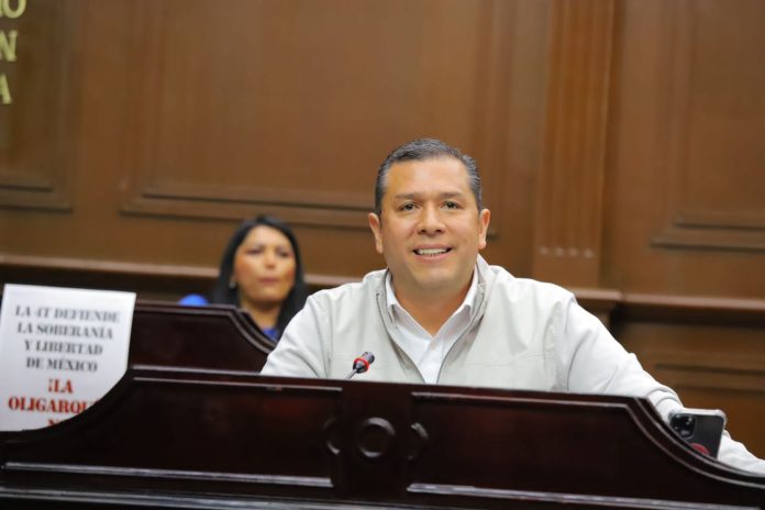 El que nada debe, nada teme, voy a presentar los exámenes de control y confianza: JC Barragán