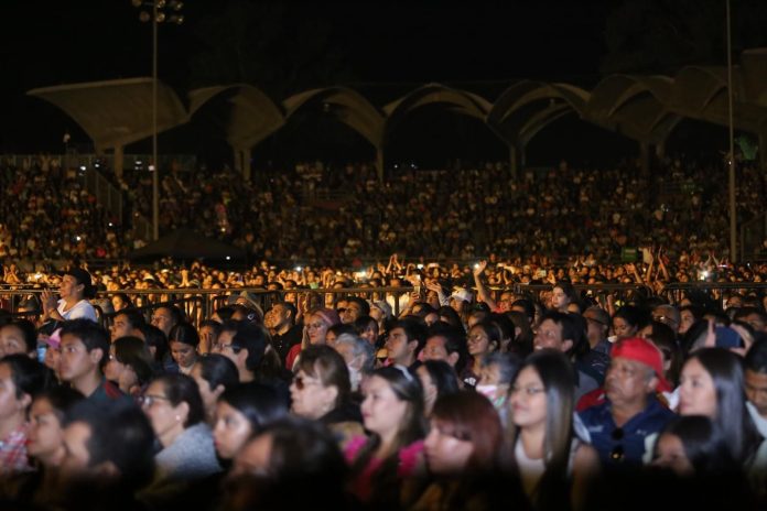 “Concierto de Pepe Aguilar, gratis para el pueblo pero funcionarios con lugares VIP”