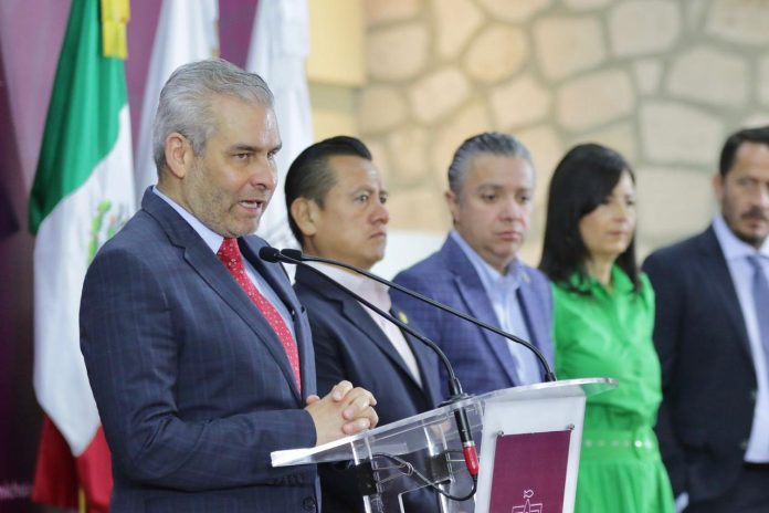 Gobierno de Michoacán informó sobre los logros en la educación