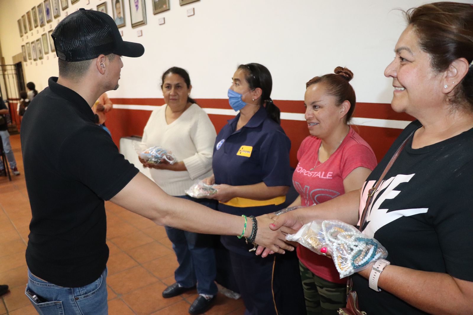 Diversifica el presidente Arturo los apoyos sociales sin distingos Diversifica el presidente Arturo los apoyos sociales sin distingos