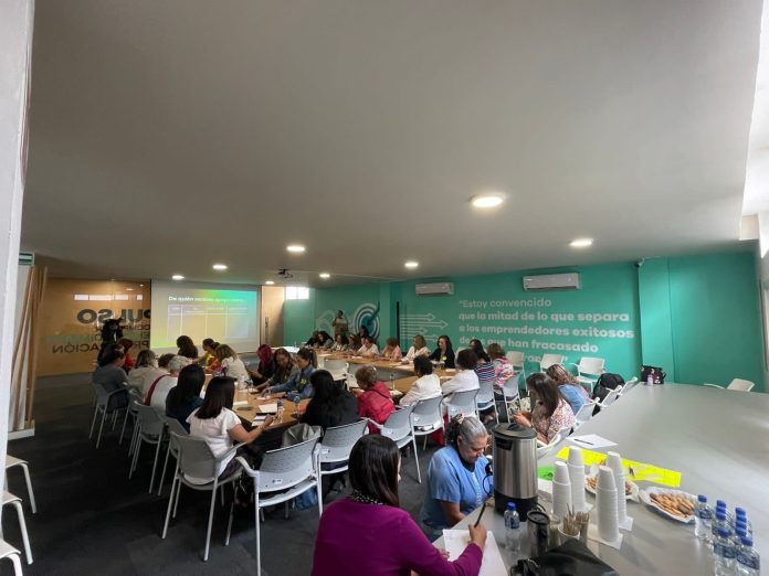 La Asociación Mujeres líderes de Michoacán ofrece taller por el Día de la Mujer Empresaria