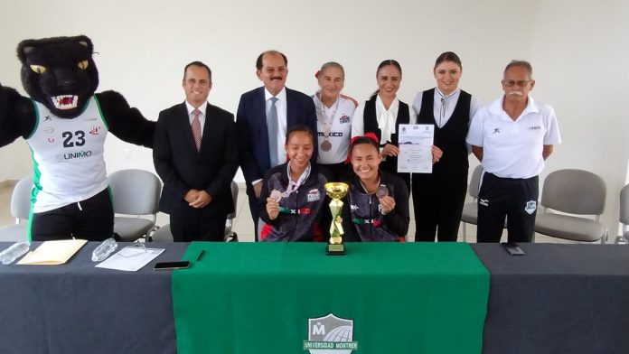 Universidad Montrer reconoce a chicas medallistas en el Mundial de Voleyball en Israel
