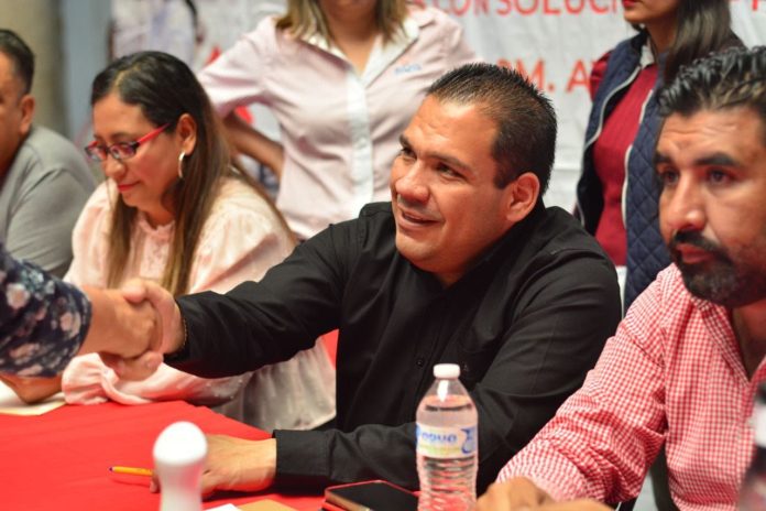 Impulsa Bladimir González la participación ciudadana.
