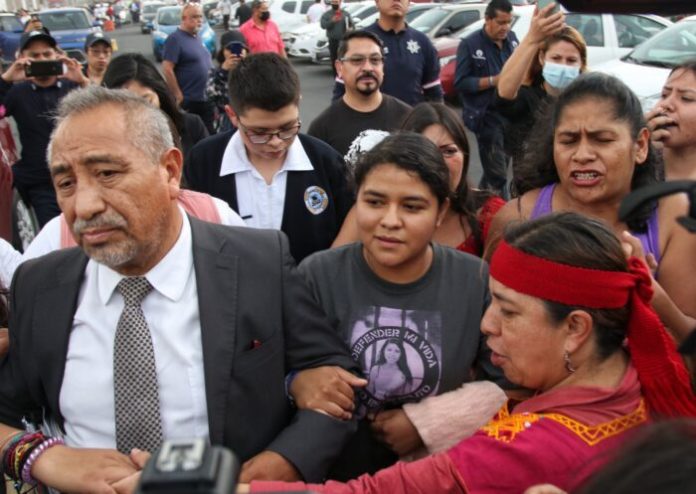 Roxana Ruiz libre luego de ser acusada por homicidio contra su agresor sexual