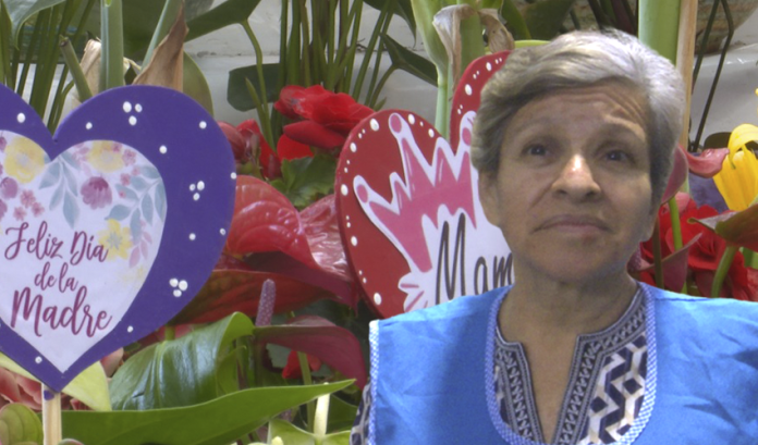 Doña Yolanda, más de 40 años siendo madre trabajadora en el Mercado Independencia