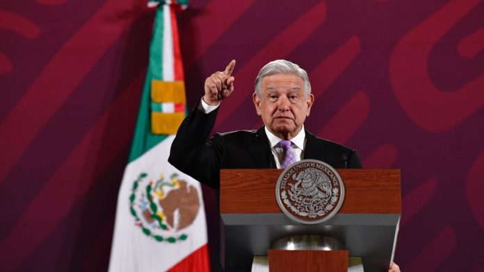 AMLO descarta crisis financiera en México tras desplome de bancos en EE.UU.