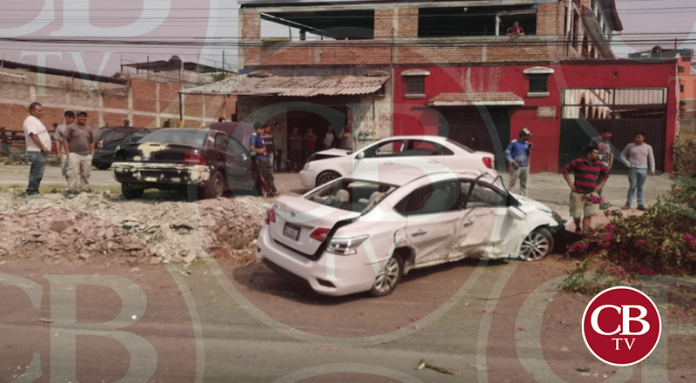 Brutal choque deja dos heridos en la salida Charo