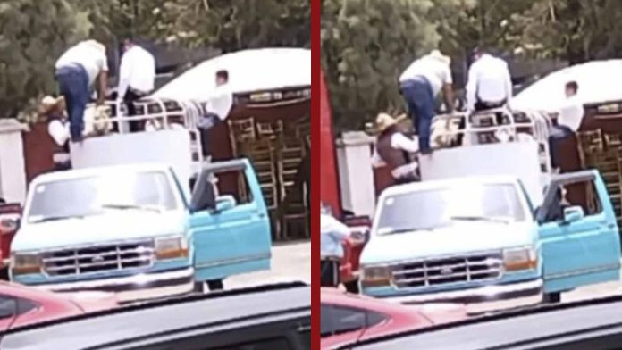 Charros golpean brutalmente a caballo en evento de charrería