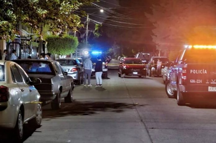Buscan a hombre por asesinar a su tío tras una discusión por la final Chivas vs Tigres