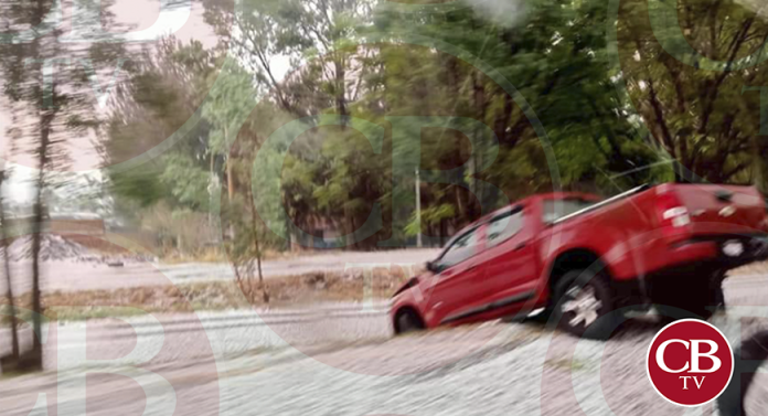 Fuerte granizada tomó por sorpresa a conductores en Lagunillas