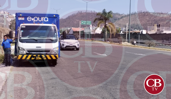 Reportaban vehículo incendiado en la salida Mil Cumbres