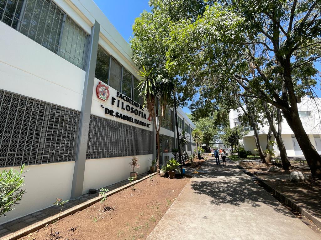 Licenciatura en Filosofía cuenta con gran capacidad de nuevo ingreso Licenciatura en Filosofía cuenta con gran capacidad de nuevo ingreso