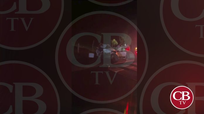 Brutal choque de camioneta y volteo deja dos heridos
