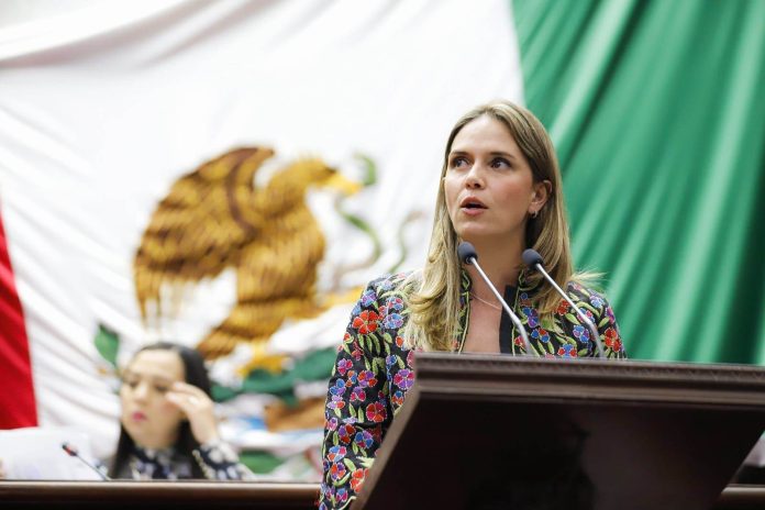 Endurecer las penas por robo a escuelas en Michoacán, propone Daniela De Los Santos