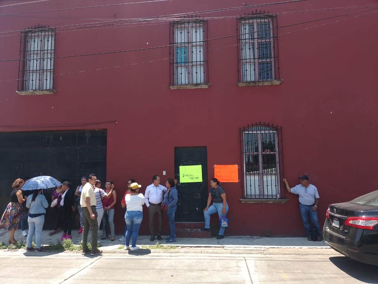 Exigen padres de alumnos de la Escuela Primaria Frida Kahlo asignación de docentes inmediata Exigen padres de alumnos de la Escuela Primaria Frida Kahlo asignación de docentes inmediata