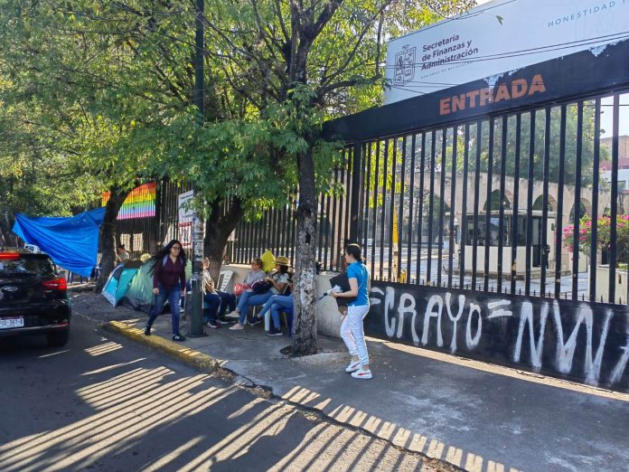 Empleados de SSM protestan contra Elías Ibarra