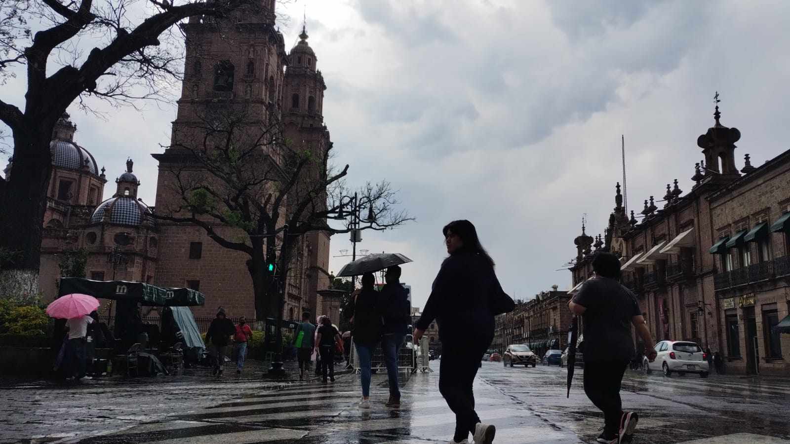 Amaneció nublada la ciudad de Morelia Amaneció nublada la ciudad de Morelia
