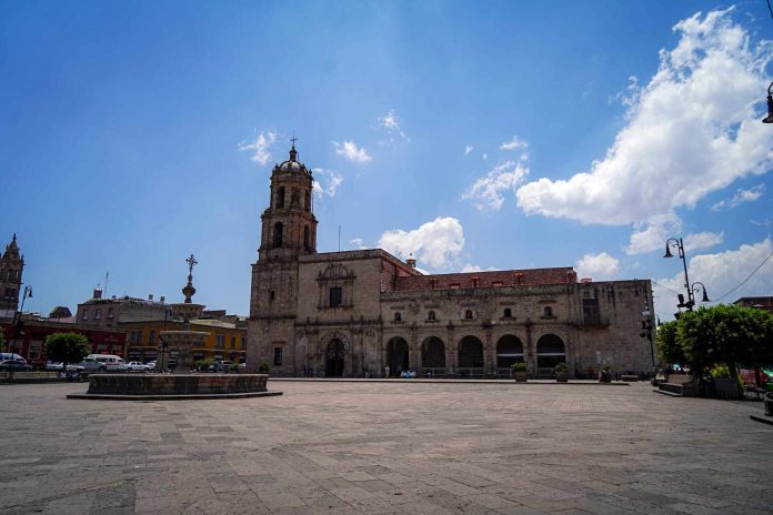 Franciscanos advierten deterioro de templo