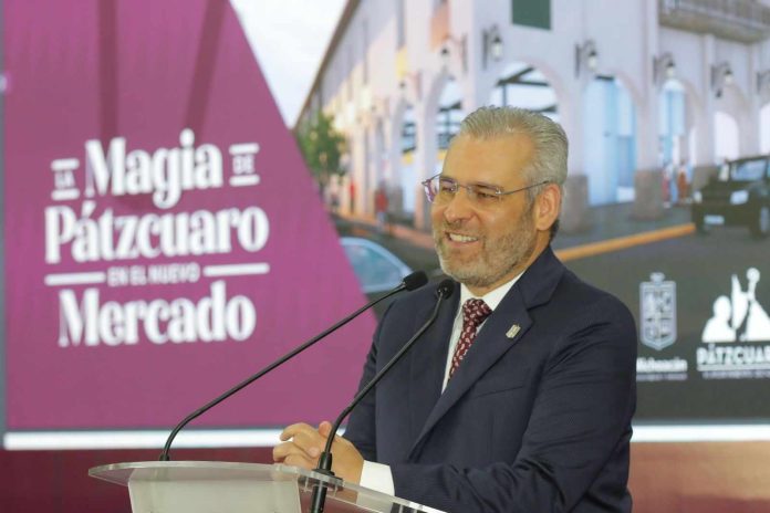 Anuncia Gobierno de Michoacán apoyos económicos para reubicar a comerciantes del Mercado de Pátzcuaro