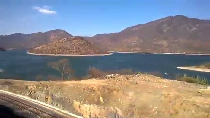 Presa infiernillo al 27% de capacidad ¿Energía eléctrica peligra?