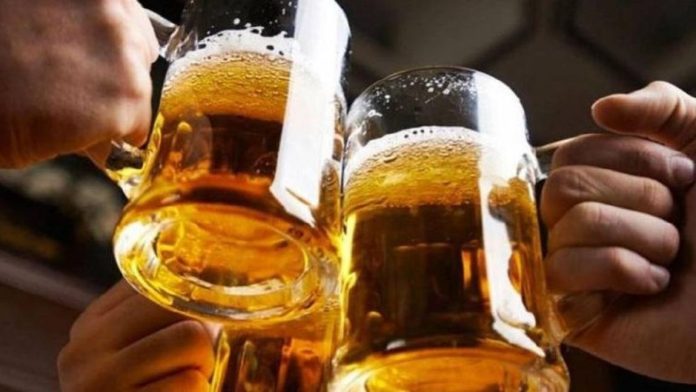 Consumo de cerveza en México aumenta 80% ante olas de calor