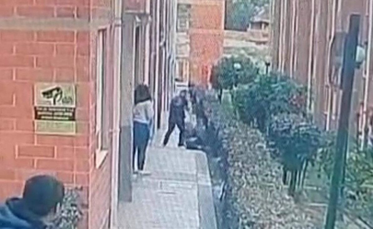 Hombre es acusado de apuñalar a su pareja en presunto feminicidio Hombre es acusado de apuñalar a su pareja en presunto feminicidio