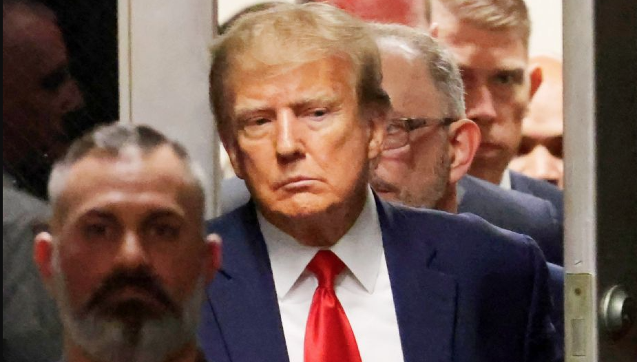 Trump pide suspender ley que prohibe tiktok en E.U. Trump pide suspender ley que prohibe tiktok en E.U.