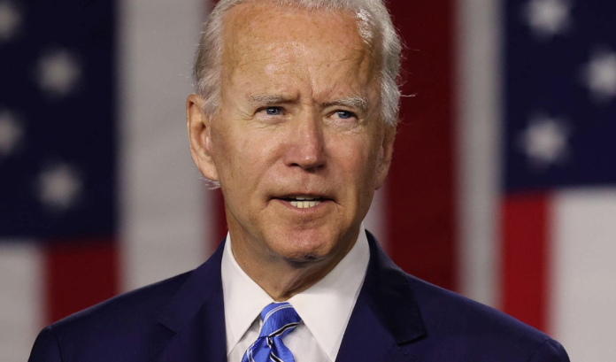 Joe Biden reconoce que EU envía armas de fuego 
