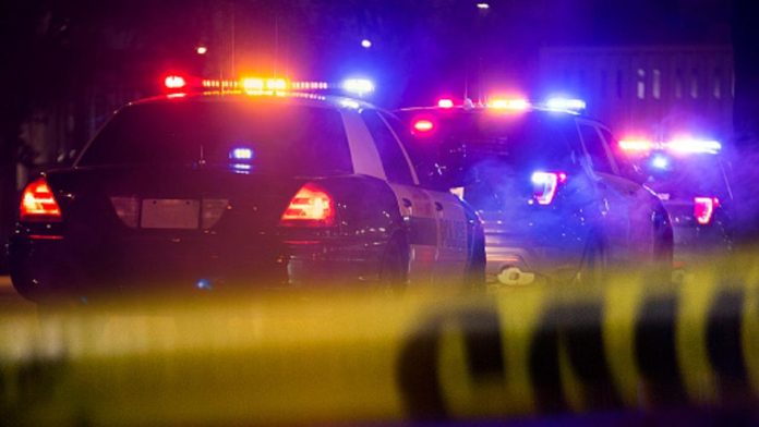 Istmeño asesinado a balazos, lo dejan sin lengua fuera de un salón de eventos
