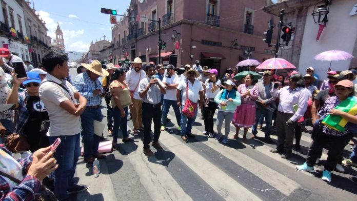 Se puede vivir y divertirse sin alcohol: AA