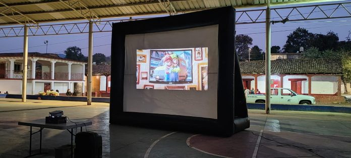 Gobierno de Pátzcuaro implementa el programa “Cine en tu Colonia o tu Comunidad”