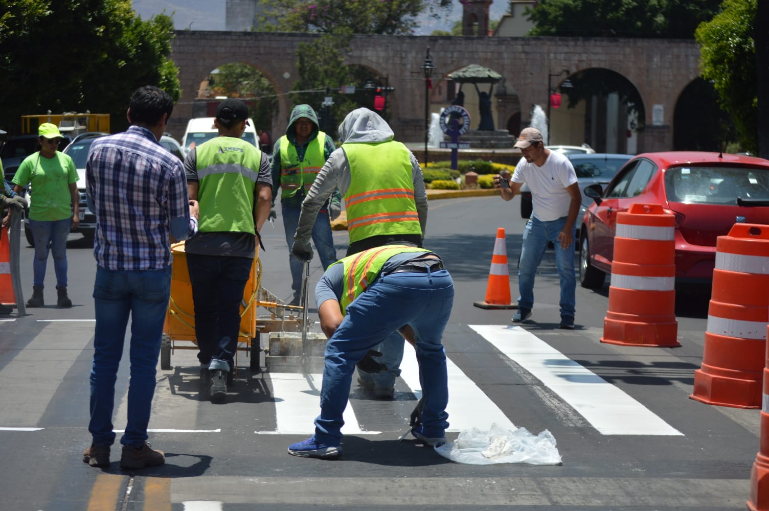 Generan caos vial obras en Morelia Generan caos vial obras en Morelia