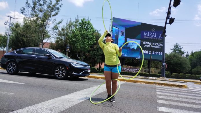 El inmenso calor no es impedimento para trabajar