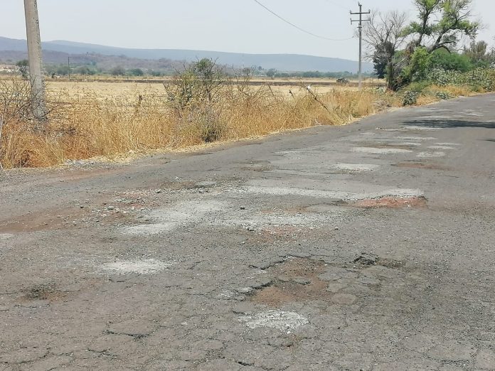 Destruidos e Intransitables Caminos Saca Cosecha.