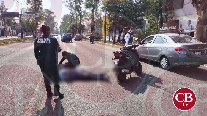 Derrapa en su moto sobre Madero Poniente