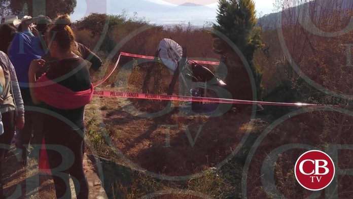 Se mata motociclista al derrapar en la carretera a Tangancícuaro