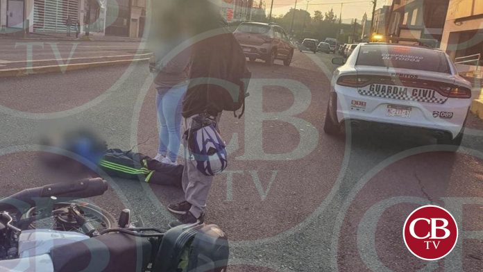 Motociclista derrapa afuera de Cocotra y queda herido
