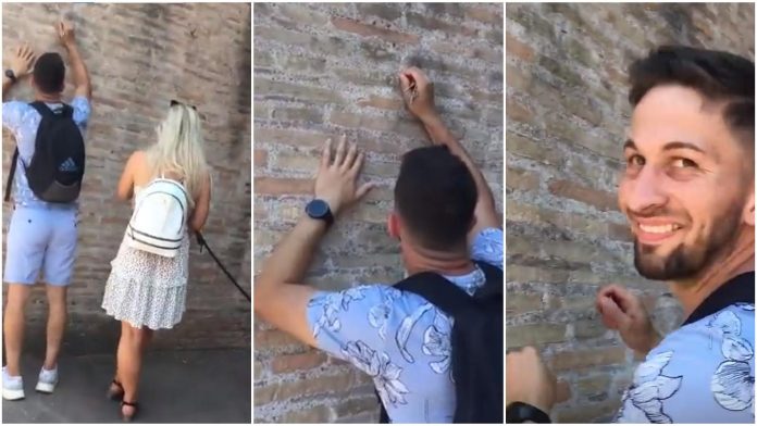 Turista es sorprendido rayando nombre de su novia en Coliseo Romano