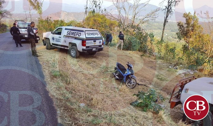 Hallan cadáver en la carretera libre a Uruapan