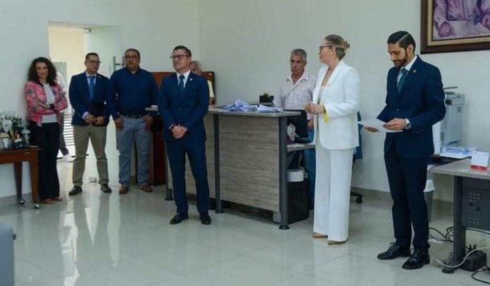 Designa Yarabí Ávila a nuevos secretarios Administrativo y Particular de la UMSNH