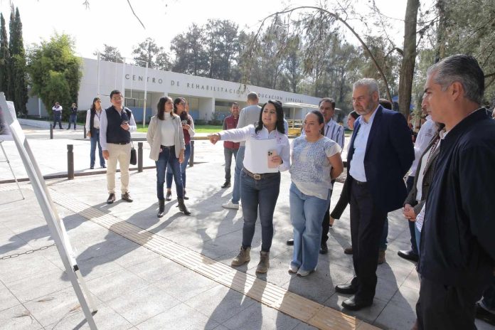 Supervisa Bedolla avance de obras en inmediaciones del CREE