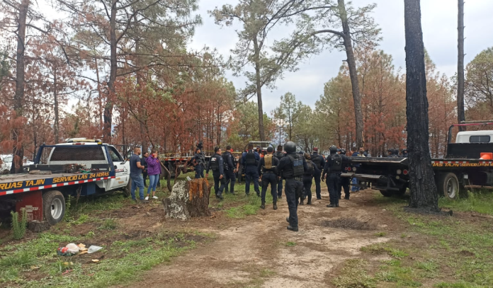 Hallan cuatro muertos en narcocampamento de Zinapécuaro